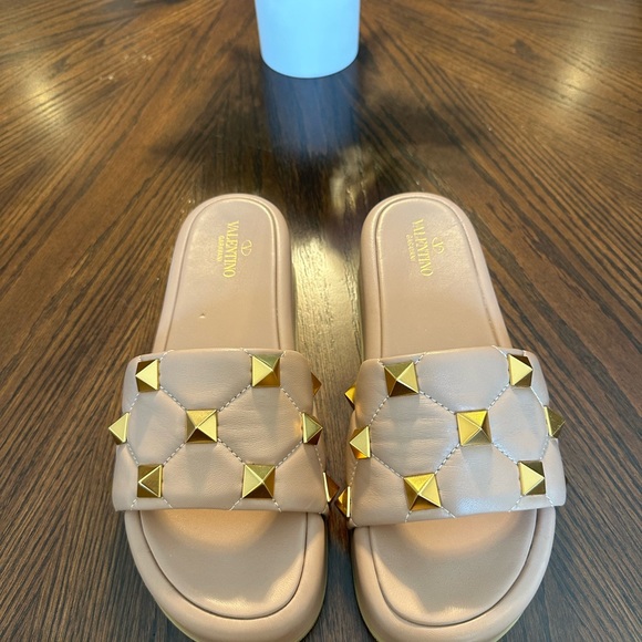 💗 SOLD 💗Authentic Valentino rock stud platform sandals - Picture 8 of 8